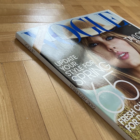 RARE Taylor Swift VOGUE magazine Cover February 2012 - RED Era ❤️ - Picture 7 of 7